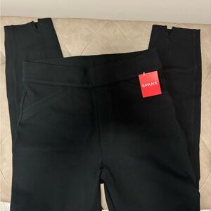 Size small.  NWT.   Black SPANX Ankle Backseam Skinny pants